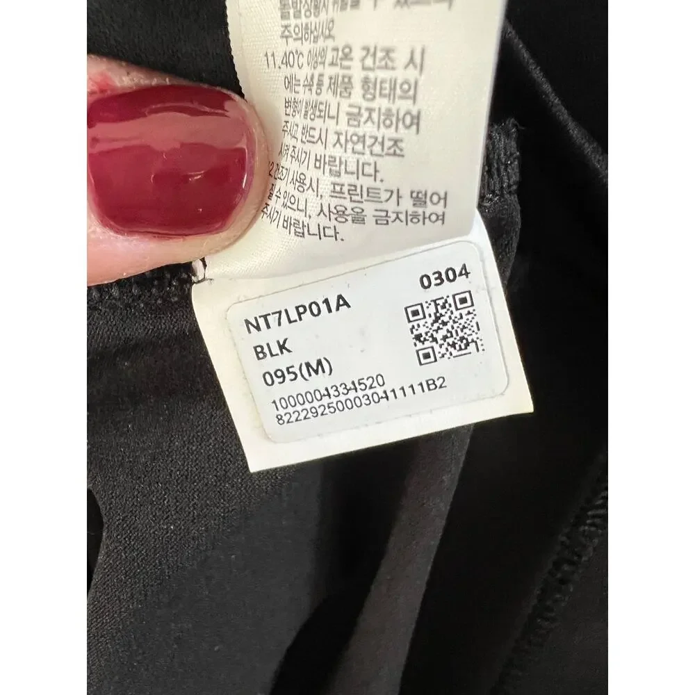 The North Face Made in Korea Black White 1/4 Zip Long Sleeve US Men’s Small - Picture 12 of 13